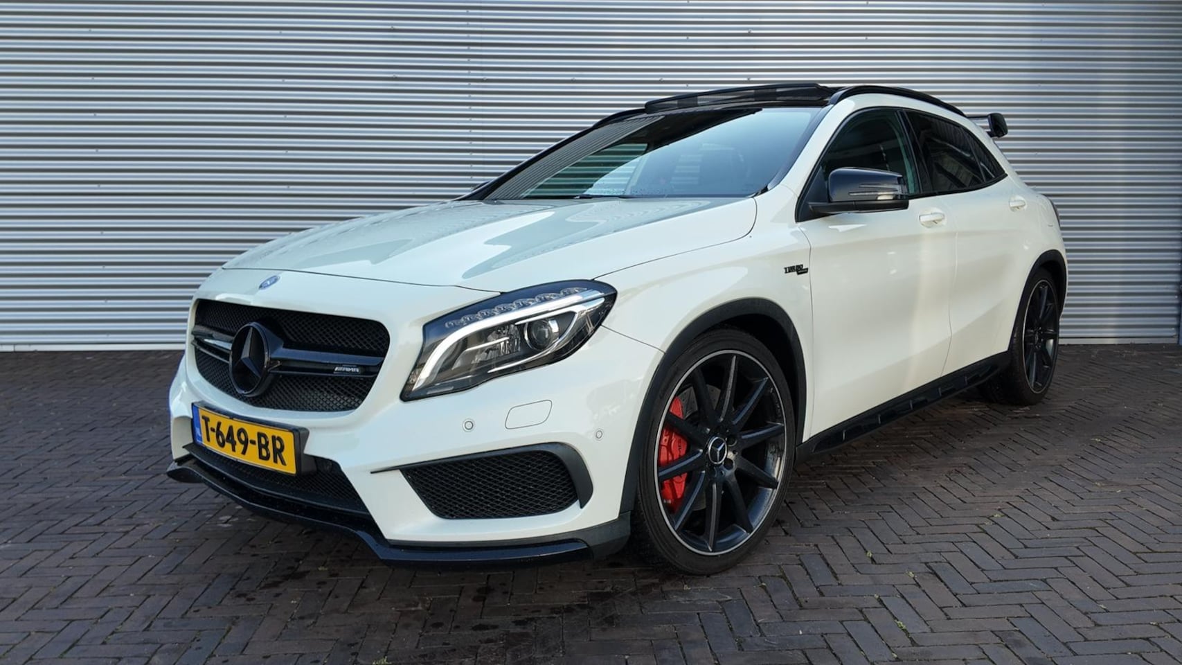 Mercedes-Benz GLA-Klasse - AMG 45 4MATIC PANORAMADAK - AutoWereld.nl