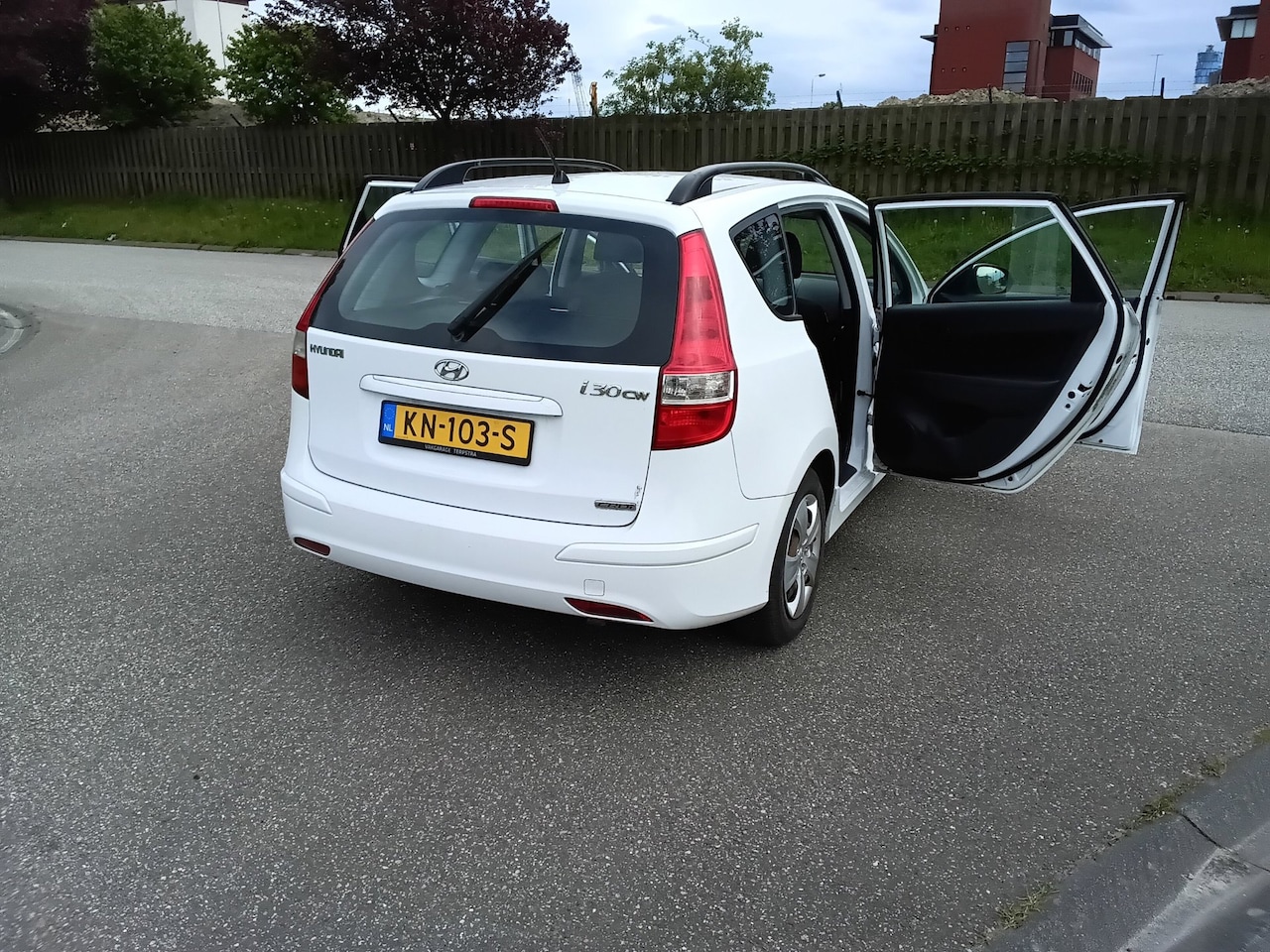 Hyundai i30 CW - 1.6 CRDi Active ZOMEEPRIJS