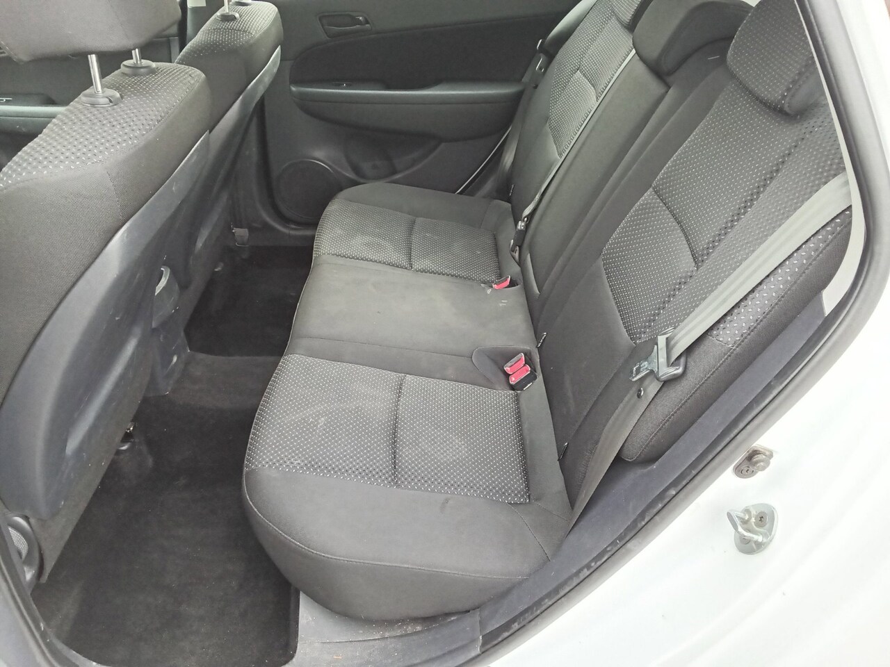 Hyundai i30 CW - 1.6 CRDi Active ZOMEEPRIJS