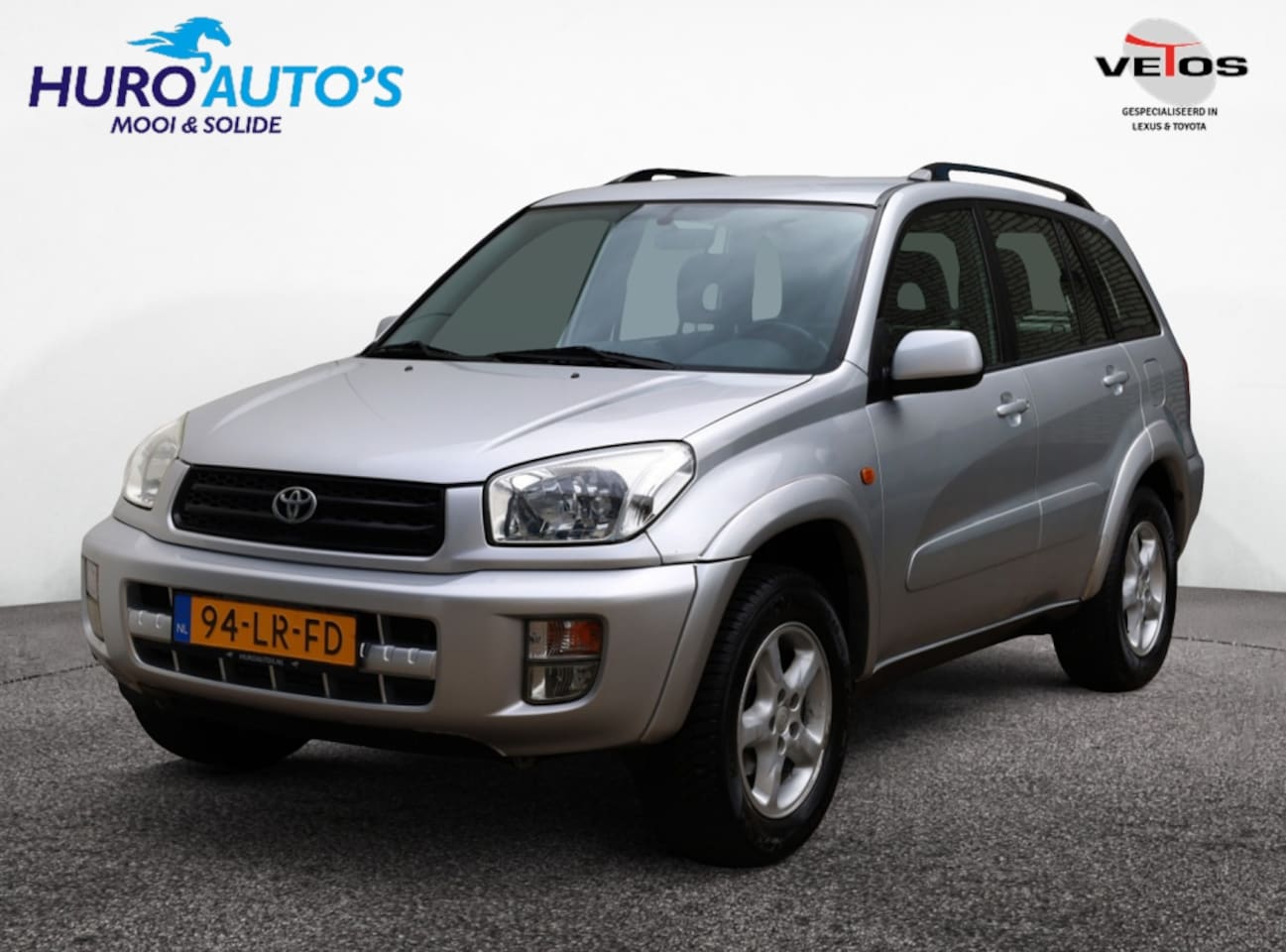 Toyota RAV4 - 2.0-16V VVT-i Sol 4wd | Automaat | Airco | Trekhaak - AutoWereld.nl