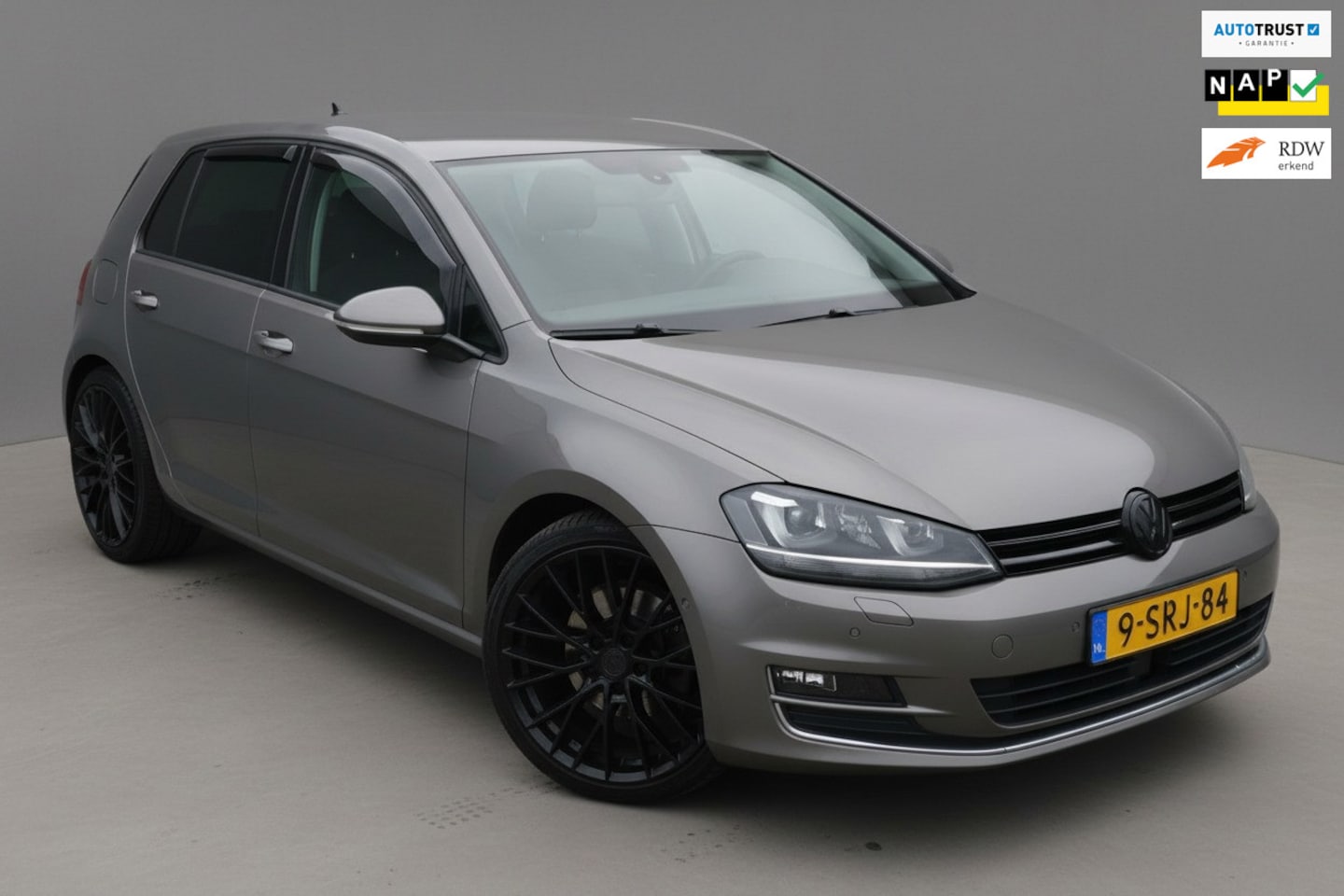 Volkswagen Golf - Clima|Cruise|DSG|Park-assist|Xenon - AutoWereld.nl