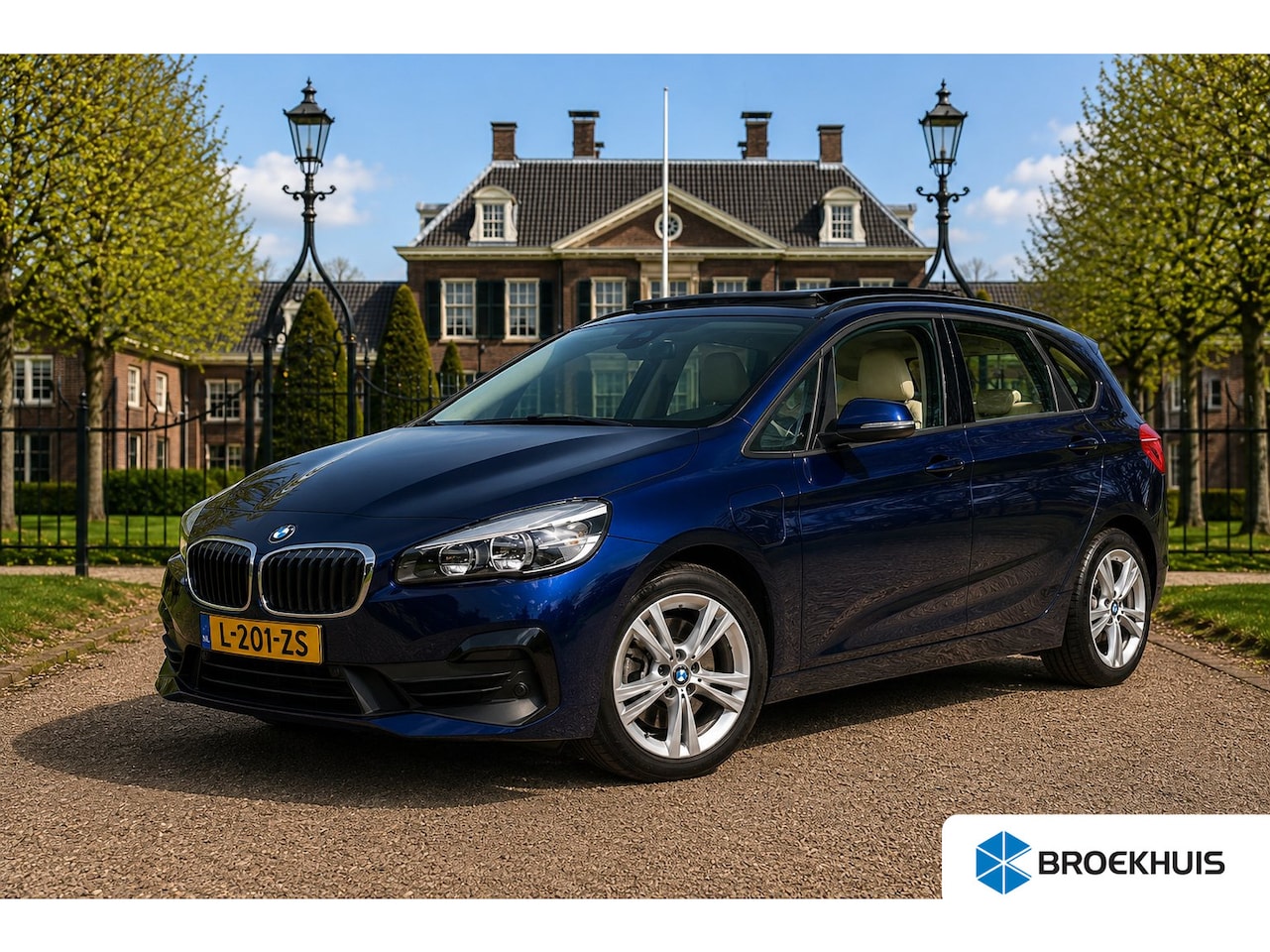 BMW 2-serie Active Tourer - 225xe iPerformance High Executive | LEDER | PANO DAK | CAMERA | ELEKTR KLEP | PARK SENSOR - AutoWereld.nl