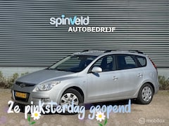 Hyundai i30 CW - 1.6i Dynamic - Navi - Trekhaak - Parksensor