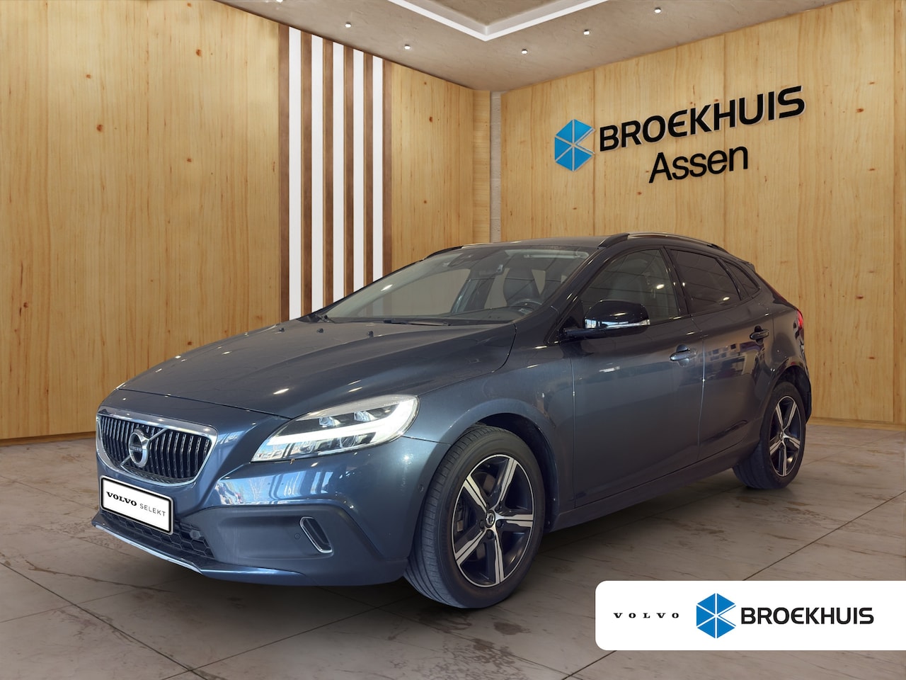 Volvo V40 Cross Country - 1.5 T3 Polar+ Luxury Keyless entry | Parkeercamera | Panoramadak | Dealer onderhouden | - AutoWereld.nl