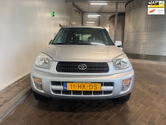 Toyota RAV4 - 2.0-16V VVT-i Luna