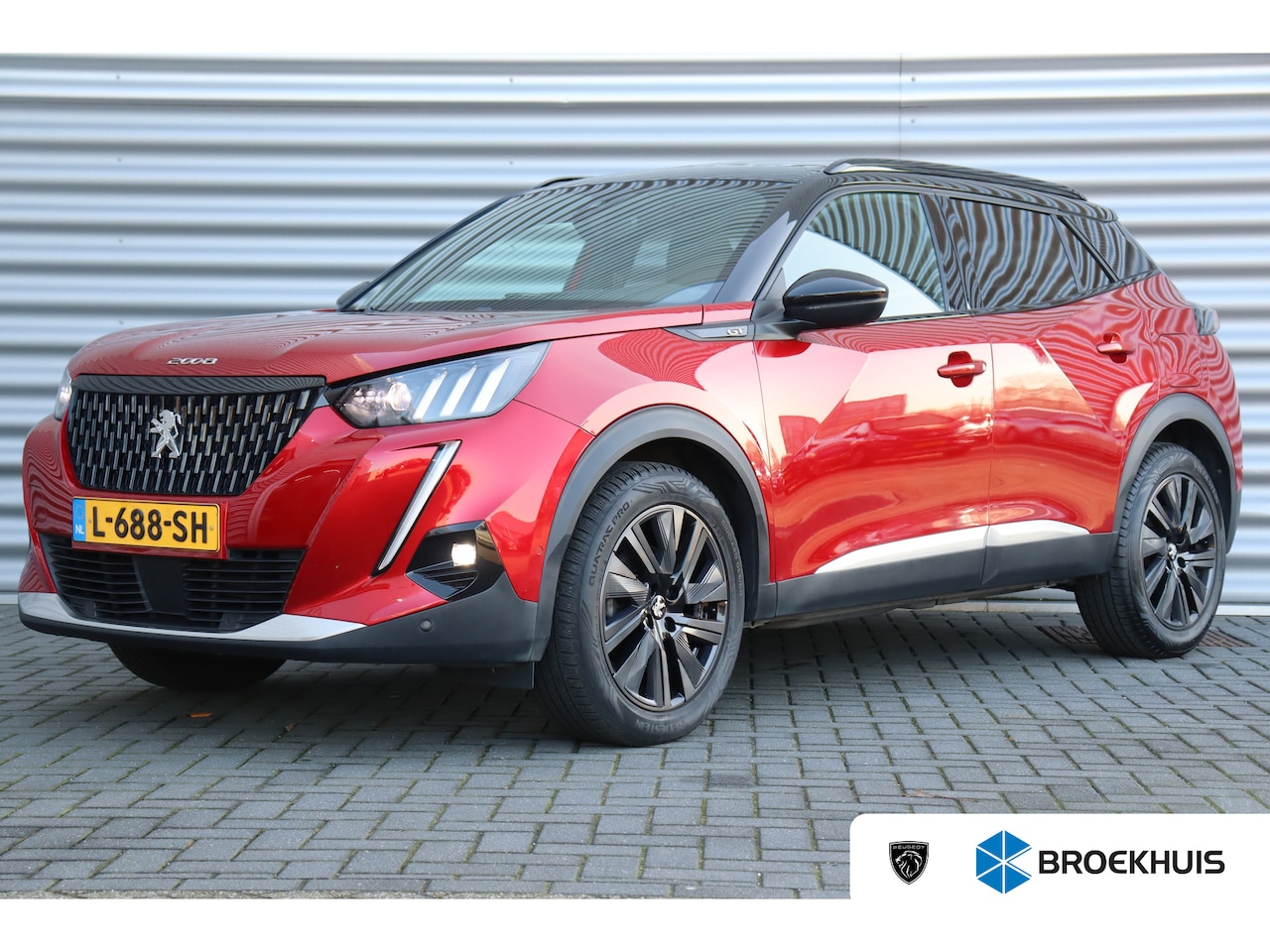 Peugeot 2008 - 1.2 PURETECH 155PK GT PACK AUTOMAAT / NAVI / LEDER / CLIMA / PDC / 18" LMV / CAMERA / PANO - AutoWereld.nl