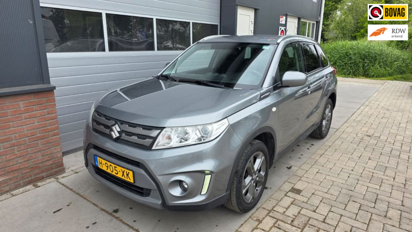 Suzuki Vitara - 1.6 Comfort Trekhaak|Stoelverwarming|Navigatie|Camera - AutoWereld.nl