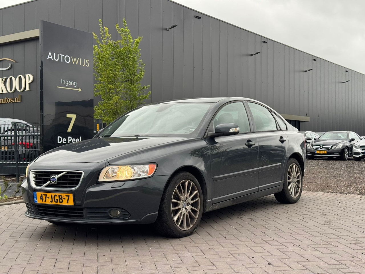 Volvo S40 - 2.4 Edition II|AUT|LEDER|TREKHAAK|D-RIEM VV|NIEUWE APK - AutoWereld.nl