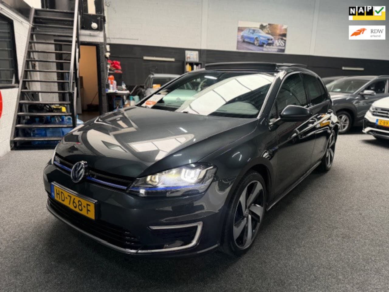 Volkswagen Golf - 1.4 TSI GTE 1.4 TSI GTE/Pano - AutoWereld.nl