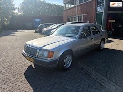 Mercedes-Benz 200-500 (W124) - 200