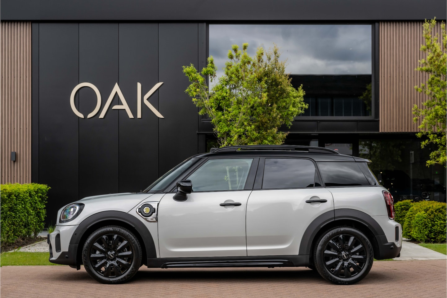 MINI Countryman - 1.5 Cooper SE Hybrid ALL4 Classic Aut. | Navi | Panorama | Half Leder | Head-Up | Camera | - AutoWereld.nl