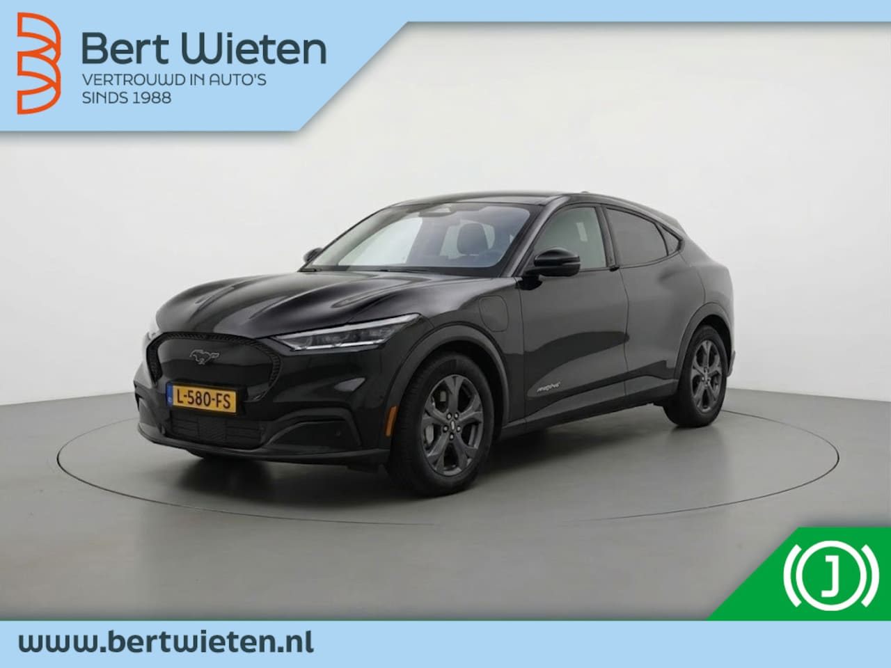 Ford Mustang Mach-E - RWD 75 kWh | Geen import | Panoramadak | LED - AutoWereld.nl
