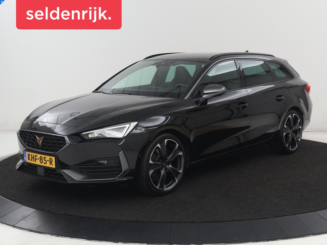 CUPRA Leon - 1.4 eHybrid VZ | SOH 93,5% | 245pk | Stoelverwarming | Adaptive cruise | Navigatie | Camer - AutoWereld.nl