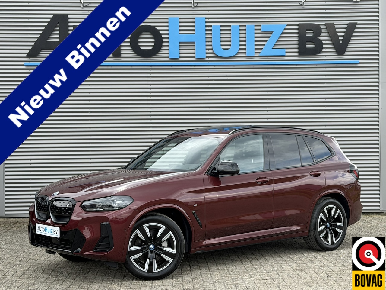 BMW iX3 - High Executive 80 kWh M Sport Panoramadak ACC Leder Keyless Entry Carplay Achteruitrijcame - AutoWereld.nl