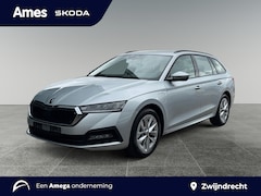 Skoda Octavia Combi - 1.4 TSI iV PHEV Business Edition Parkeersensoren vóór en achter | Adaptive Cruise Control