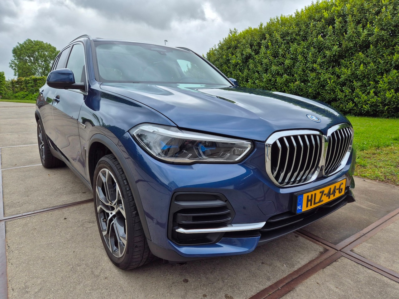 BMW X5 - XDrive45e Executive - Panoramadak - Laserlights - HuD - 360 Camera - Memorystoel - Adapt C - AutoWereld.nl