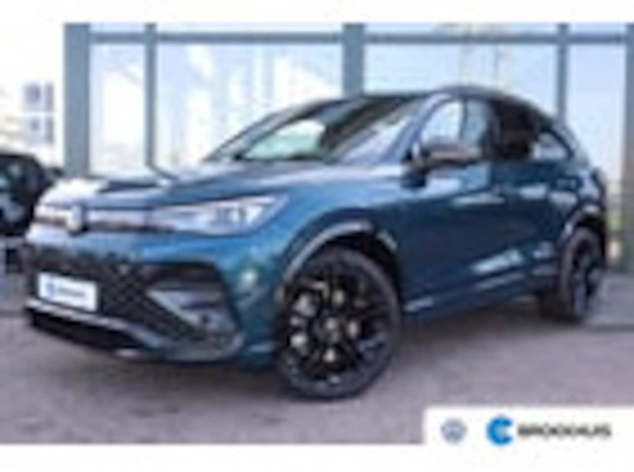 Volkswagen Tiguan - 1.5 eHybrid R-Line Edition | Trekhaak elektrisch uitklapbaar - AutoWereld.nl