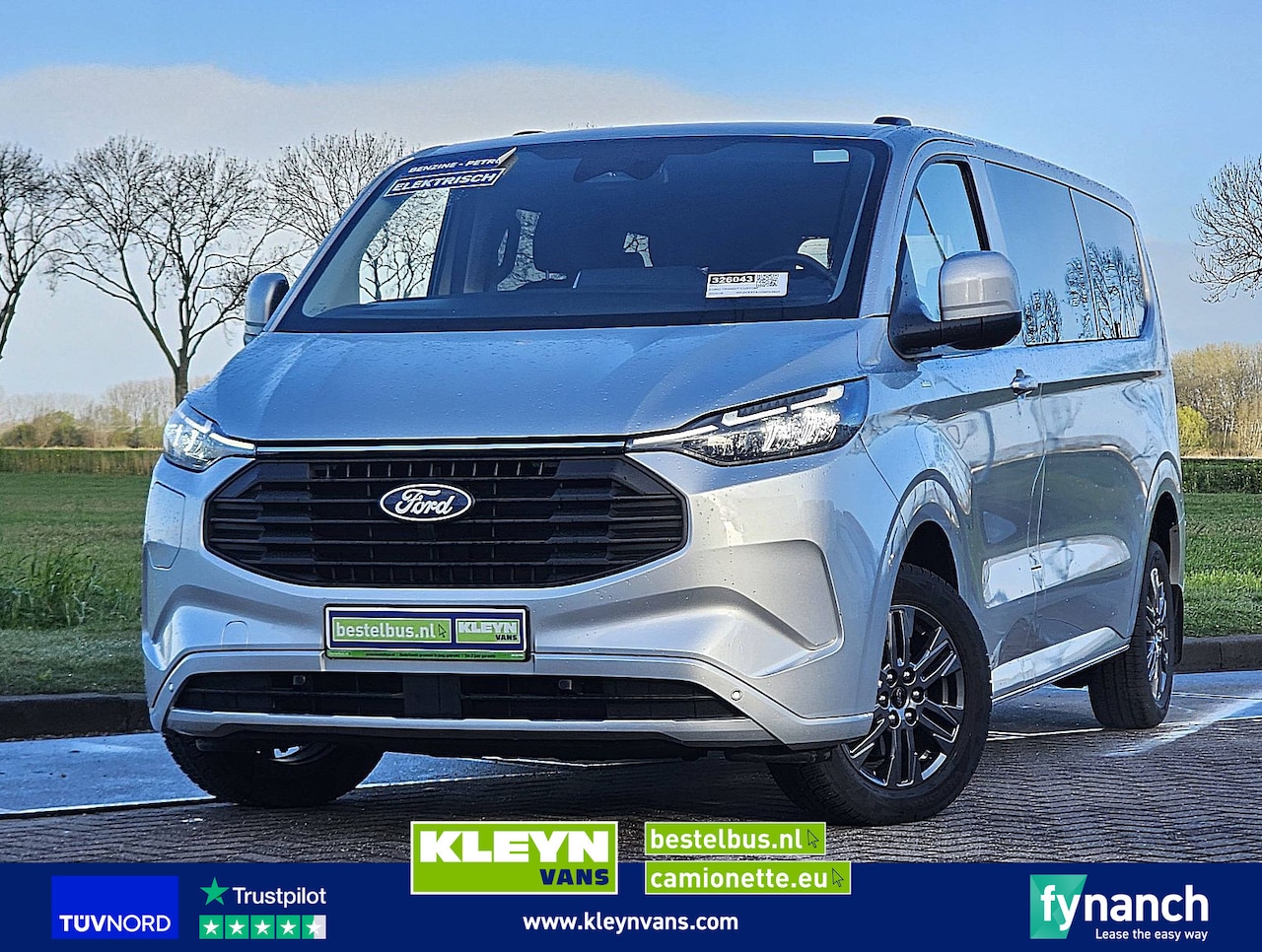 Ford Transit Custom - 2.5 PHEV 9-Persoons! - AutoWereld.nl