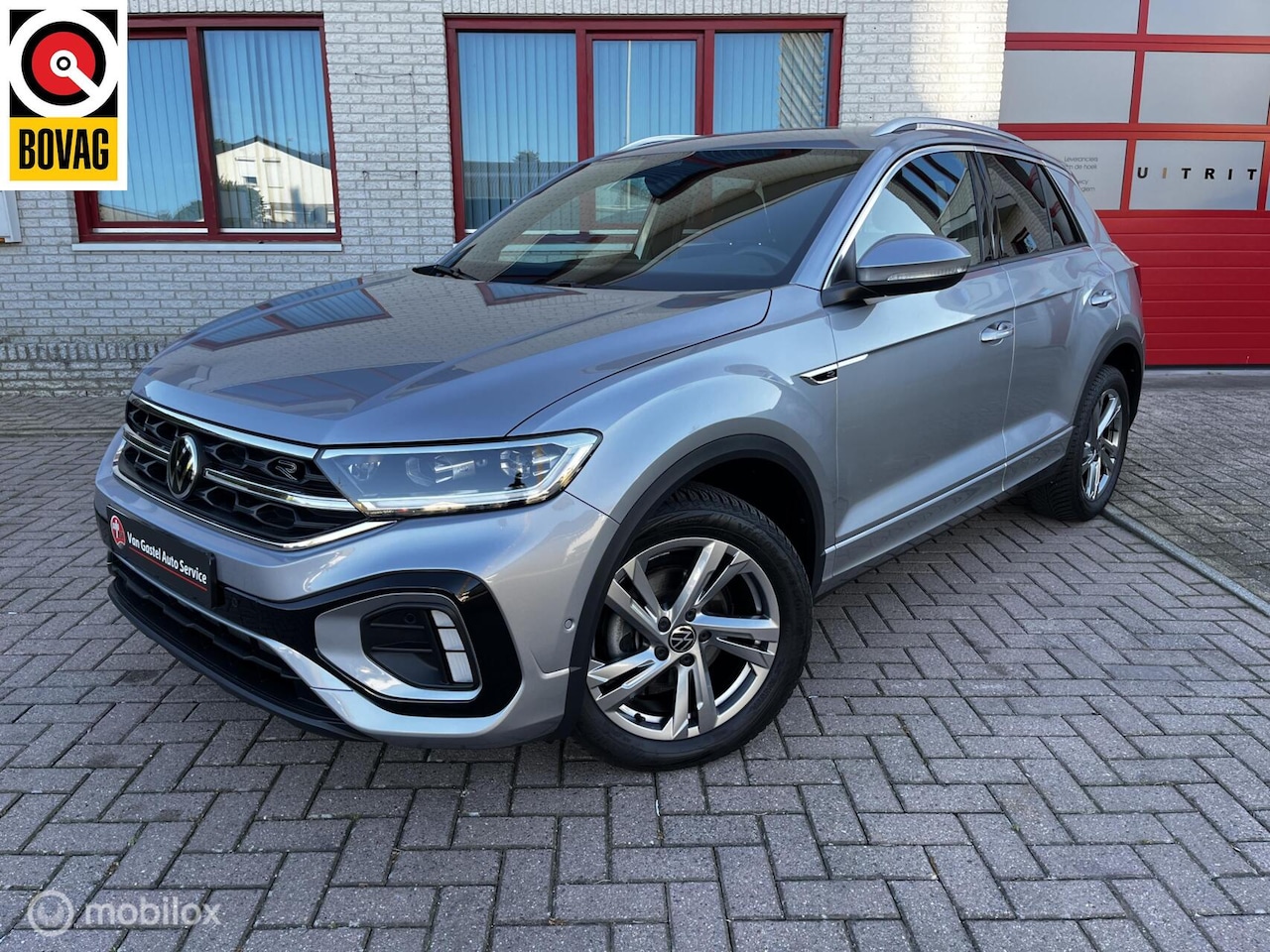 Volkswagen T-Roc - 1.5 TSI R-Line / DIG COCKPIT / NAVI - AutoWereld.nl