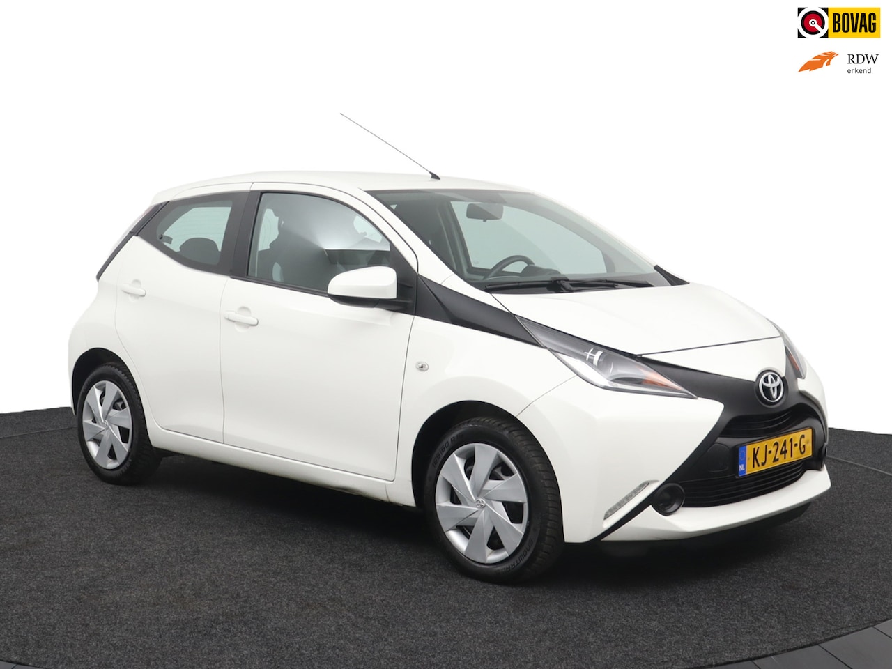 Toyota Aygo - 1.0 VVT-i x-now I CRUISE I NAVI I BLUETHOOT - AutoWereld.nl