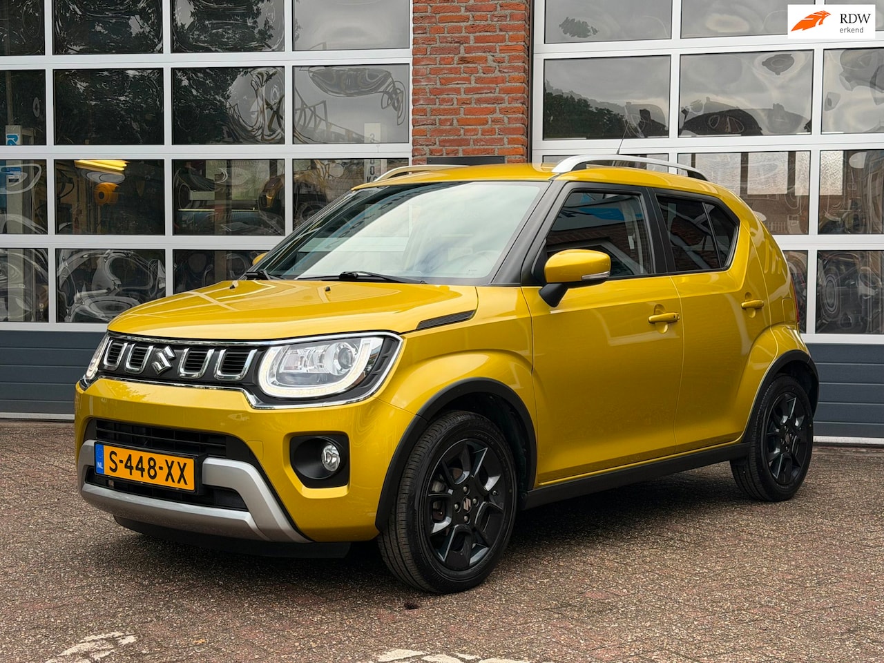 Suzuki Ignis - 1.2 Smart Hybrid , Navi, camera, cruise, stoelverw, Clima,16 inch - AutoWereld.nl