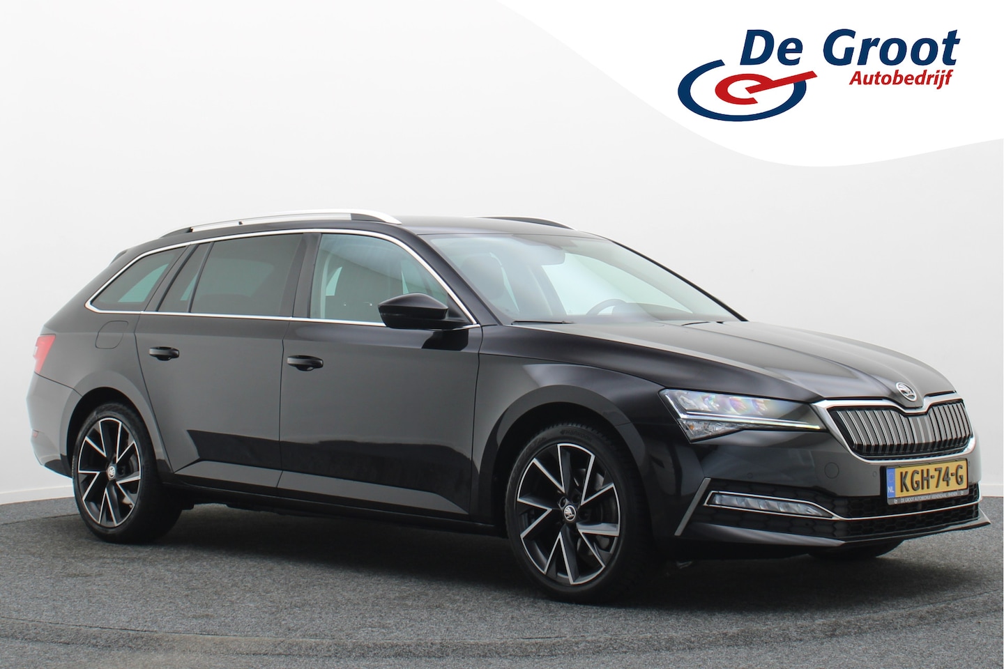 Skoda Superb Combi - 1.4 TSI PHEV Sportline Business SOH 100%, Virtual Cockpit, Keyless, Camera, Apple Carplay, - AutoWereld.nl