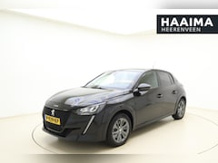 Peugeot e-208 - EV Allure Pack 50 kWh SOH 100% | Stoelverwarming| camera achter | LM velgen | Navigatie