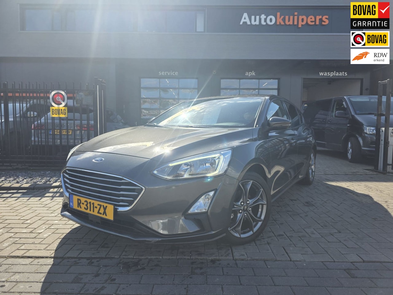 Ford Focus - 1.0 EcoBoost Titanium Business 1.0 EcoBoost Titanium Business - AutoWereld.nl