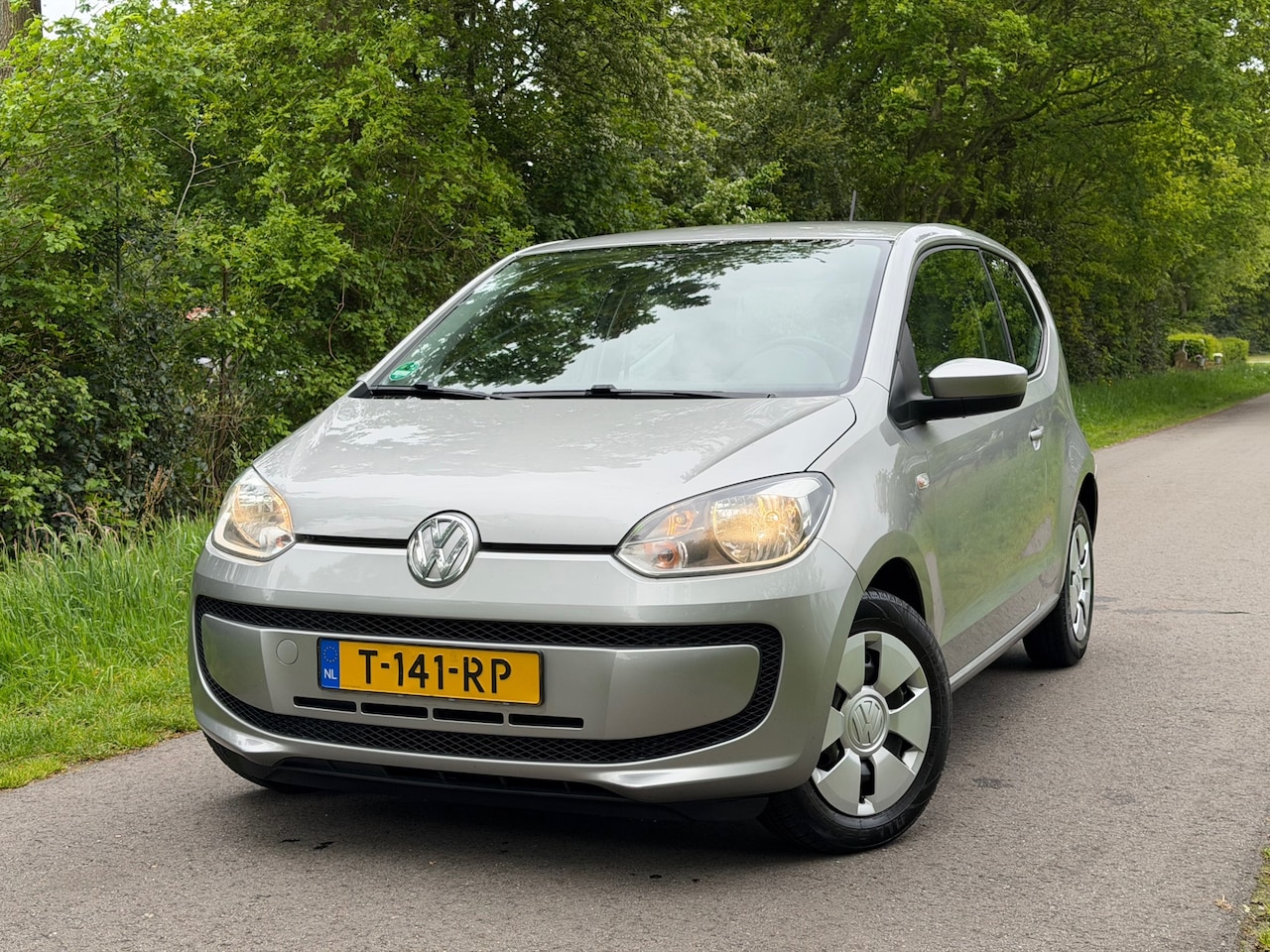 Volkswagen Up! - 1.0 move up! BlueMotion | '' 176.000 KM '' + Airco Nu € 3.975,-!!! - AutoWereld.nl