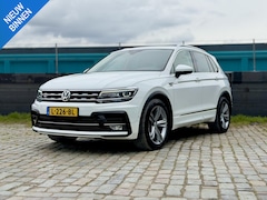 Volkswagen Tiguan - 1.5 TSI DSG R-line|Pano|Leer|Trekhaak|360cam