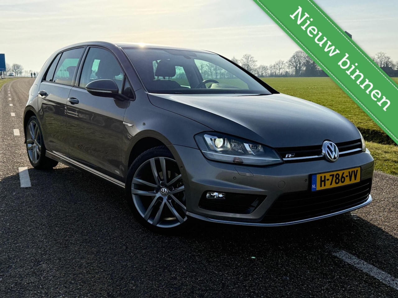 Volkswagen Golf - 1.4 TSI ACT Aut Highline R | Full Options - AutoWereld.nl