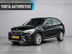 BMW X1 - sDrive20i High Executive NL AUTO*PANO*ACC*AFN. HAAK