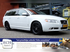 Volvo V70 - 2.5T 231 pk R-Design, Schuifdak, Leer, Trekhaak