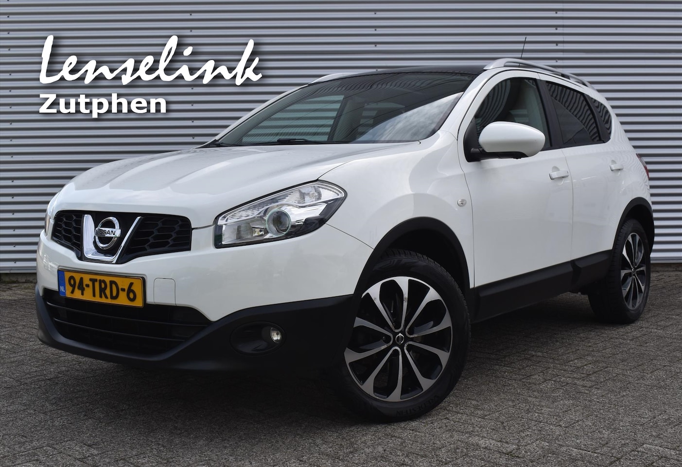 Nissan Qashqai - 2.0 Connect Edition 4WD | Camera | All seasons | Navi | Pano dak | Rijklaarprijs incl 12 m - AutoWereld.nl
