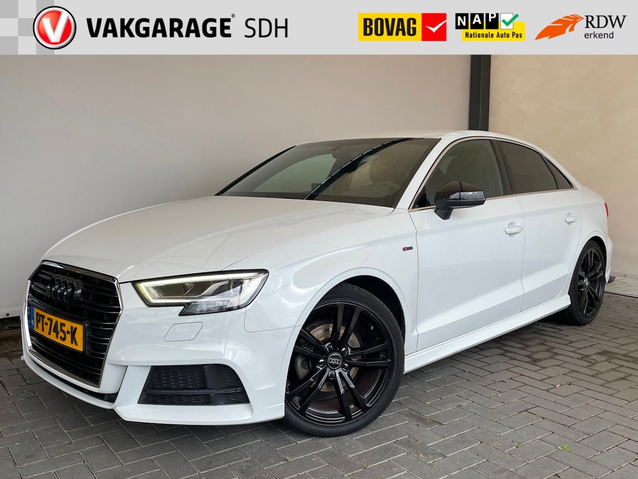 Audi A3 Limousine - 1.5 TFSI CoD Sport S Line Edition|NAP|Facelift|Trekhaak afneembaar|Automaat|S-stuur|S-Stoe - AutoWereld.nl