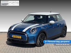 MINI Cooper - 1.5 Camden Edition NL-AUTO | LAGE KM STAND | NAVI | 1/2 LEDER