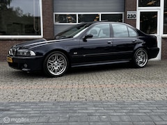 BMW M5 - 5-serie V8 400PK FULL OPTIONS ZELDZAAM