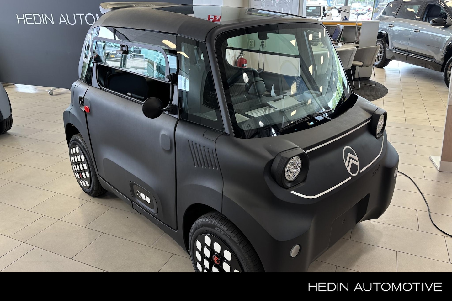 Citroën Ami - Dark Side Série Special | Special Edition uit voorraad leverbaar | Wielplaten | Dak Spoile - AutoWereld.nl