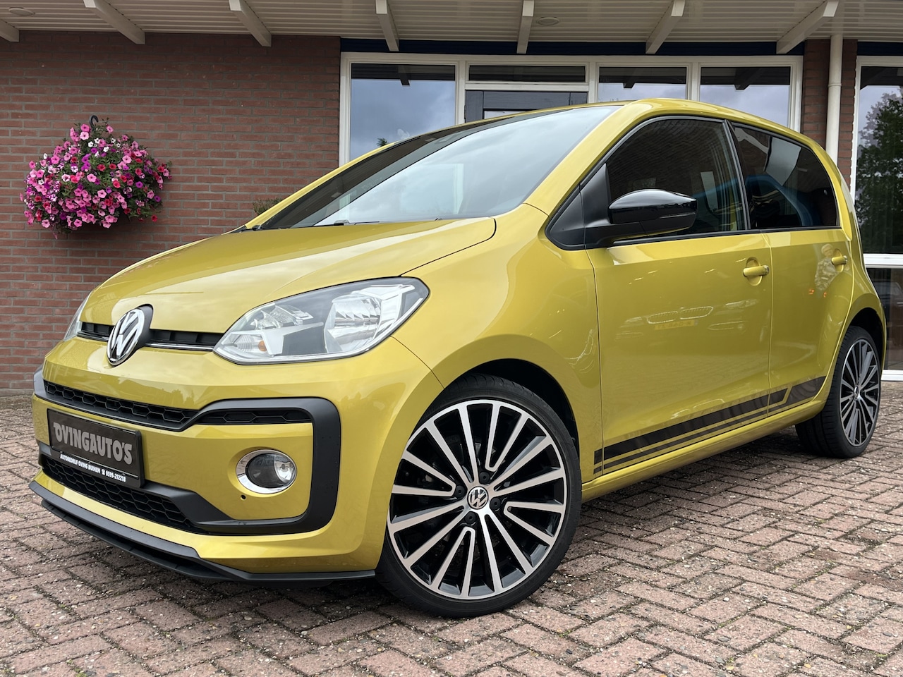 Volkswagen Up! - 1.0 TSI BMT high up! | 1e Eig. | A. Camera - AutoWereld.nl