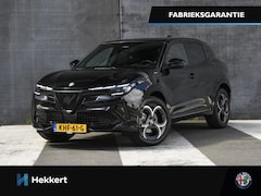 Alfa Romeo Junior - Sport Speciale 1.2 Turbo Hybrid 145pk Automaat PANO | TECHNO-PACK | 18''LM | DODE HOEK | S