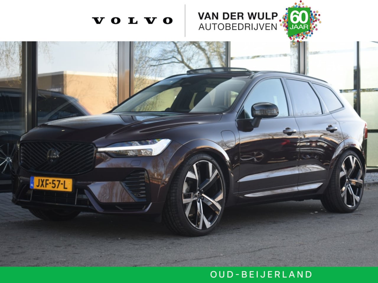 Volvo XC60 - T8 455pk AWD Ultra Dark Executive | 22'' | Luchtvering | Heico - AutoWereld.nl