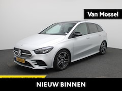 Mercedes-Benz B-klasse - 180 AMG Line | Automaat | Schuifdak | Sfeerverlichting | Stoelverwarming | Half Leder | El