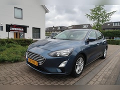 Ford Focus - 1.0 EcoBoost NAVIGATIE|STUURVERWARMING|CARPLAY|PDC|LED|GOED ONDERHOUDEN