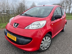 Peugeot 107 - 1.0-12V XR