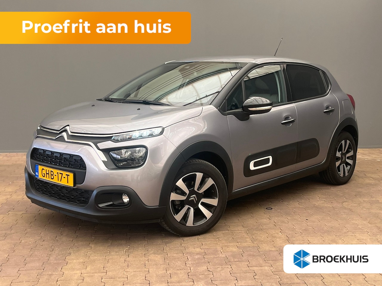 Citroën C3 - 1.2 PureTech Max Unieke Kmstand! | Camera | Carplay | Stoelverwarming | 17" Lichtmetaal | - AutoWereld.nl