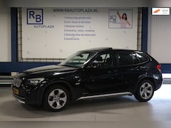 BMW X1 - SDrive18i Executive / 1e EIG / NAP / FULL SERVICE / PANO DAK