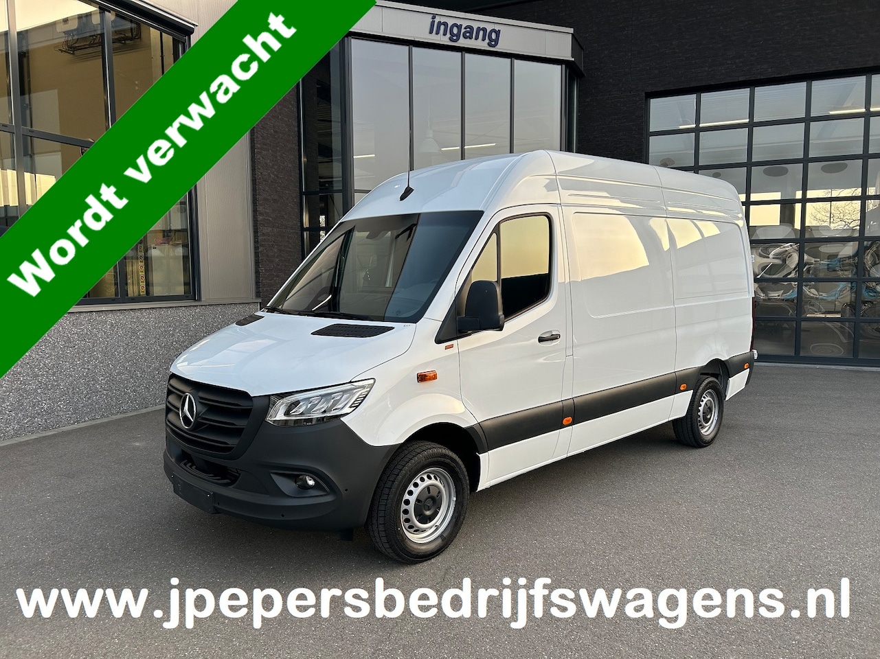 Mercedes-Benz Sprinter - 317 CDI L2 H2 Pro LED / MBUX / Navigatie / Camera / Parkeersensoren / Cruise control / Air - AutoWereld.nl