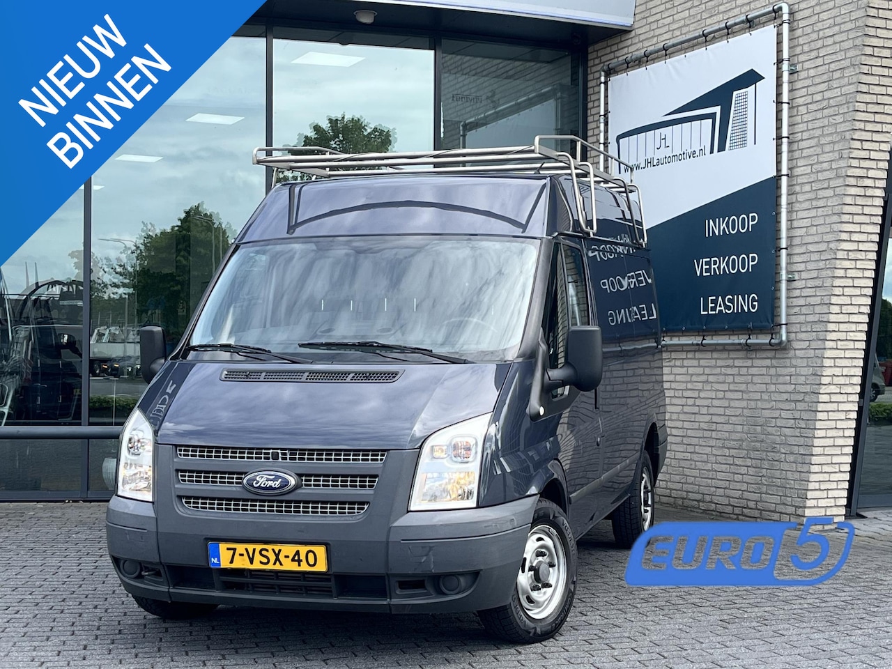 Ford Transit - 260S 2.2 TDCI*INBOUW*IMPERIAAL*HAAK*3-PERS* - AutoWereld.nl