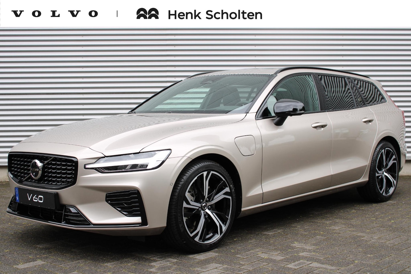 Volvo V60 - 2.0 T6 Plug-in hybrid AWD Plus Dark | Nappa leder / Open Grid Textiel Bekleding Met Contou - AutoWereld.nl