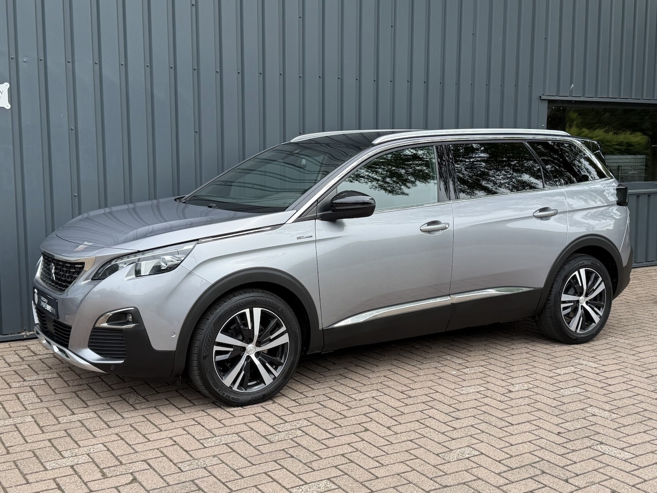 Peugeot 5008 - 1.6 e-THP GT-Line AUTOMAAT!/DEALER ONDERHOUDEN!/ - AutoWereld.nl